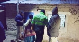 #YUNGUYO : POBLADORES CAPTURAN Y AMARRAN A PRESUNTO DELINCUENTE TRAS ROBO EN VIVIENDA DE VILLA SANTA ROSA.